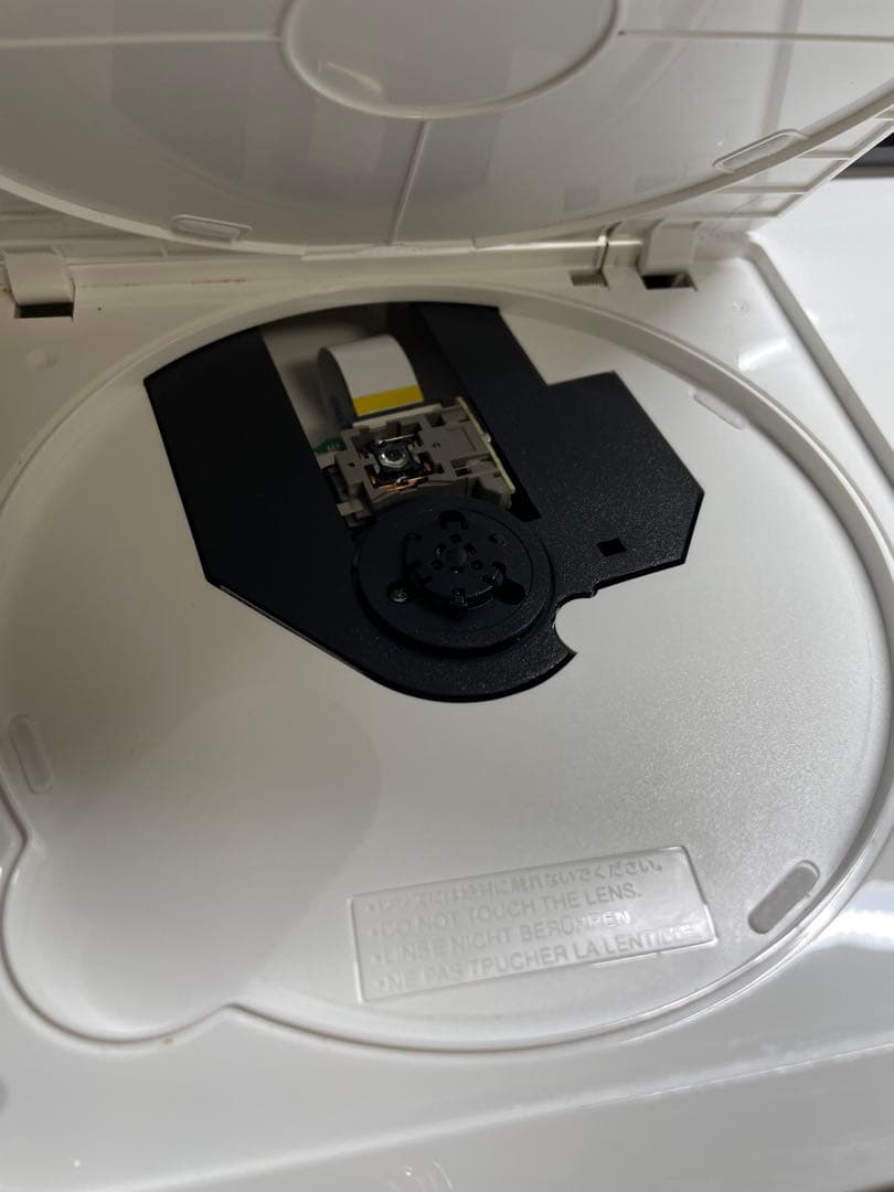 東芝レグザ 24年製 ポータブルDVDプレーヤー,プレイヤー/SD-P910S