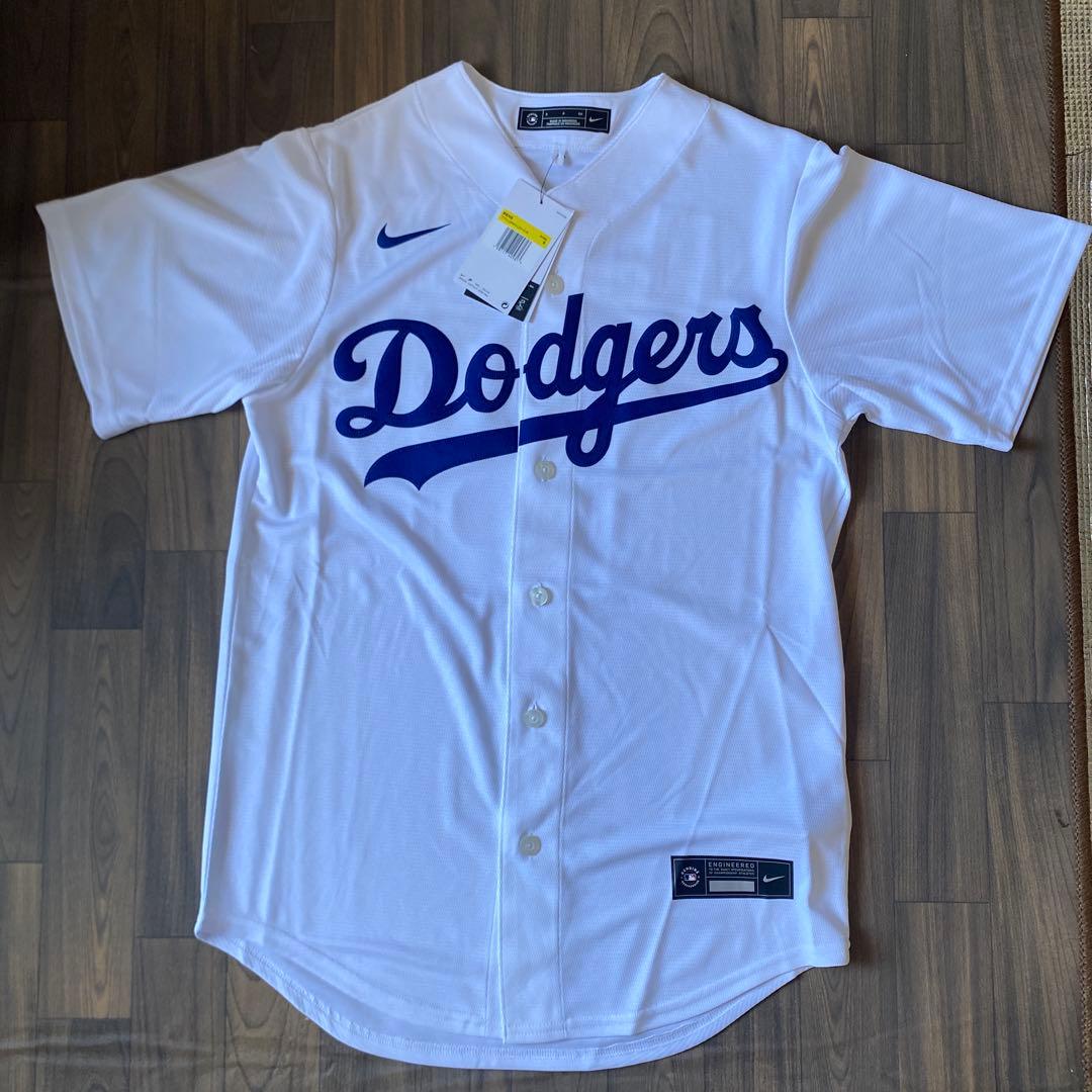 ドジャース山本由伸ユニフォーム