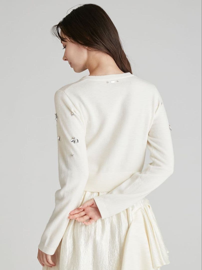 CELFORD（セルフォード）ペタルビジューカーディガン　アイボリー