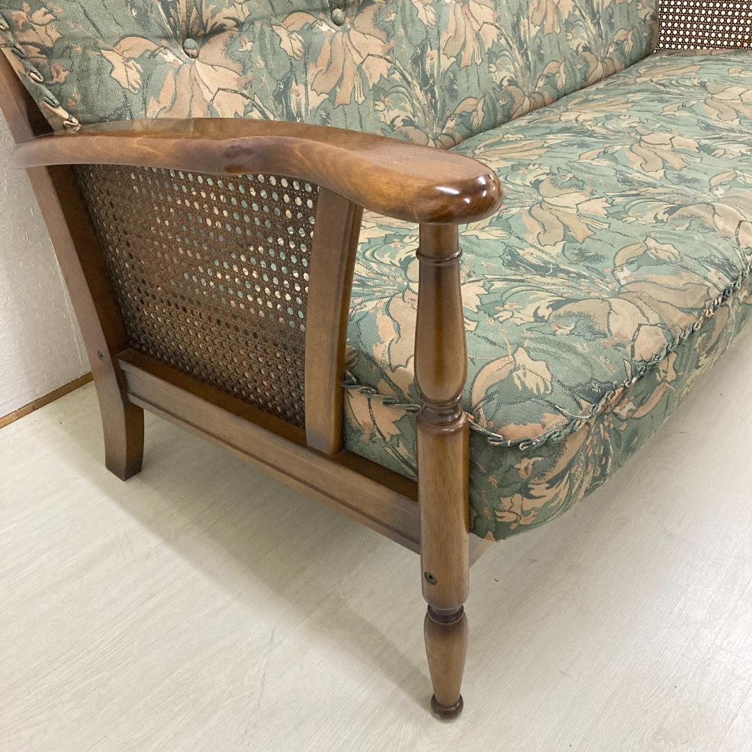 【カリモク】コロニアル　２人掛けソファ　ラブソファ　レトロ