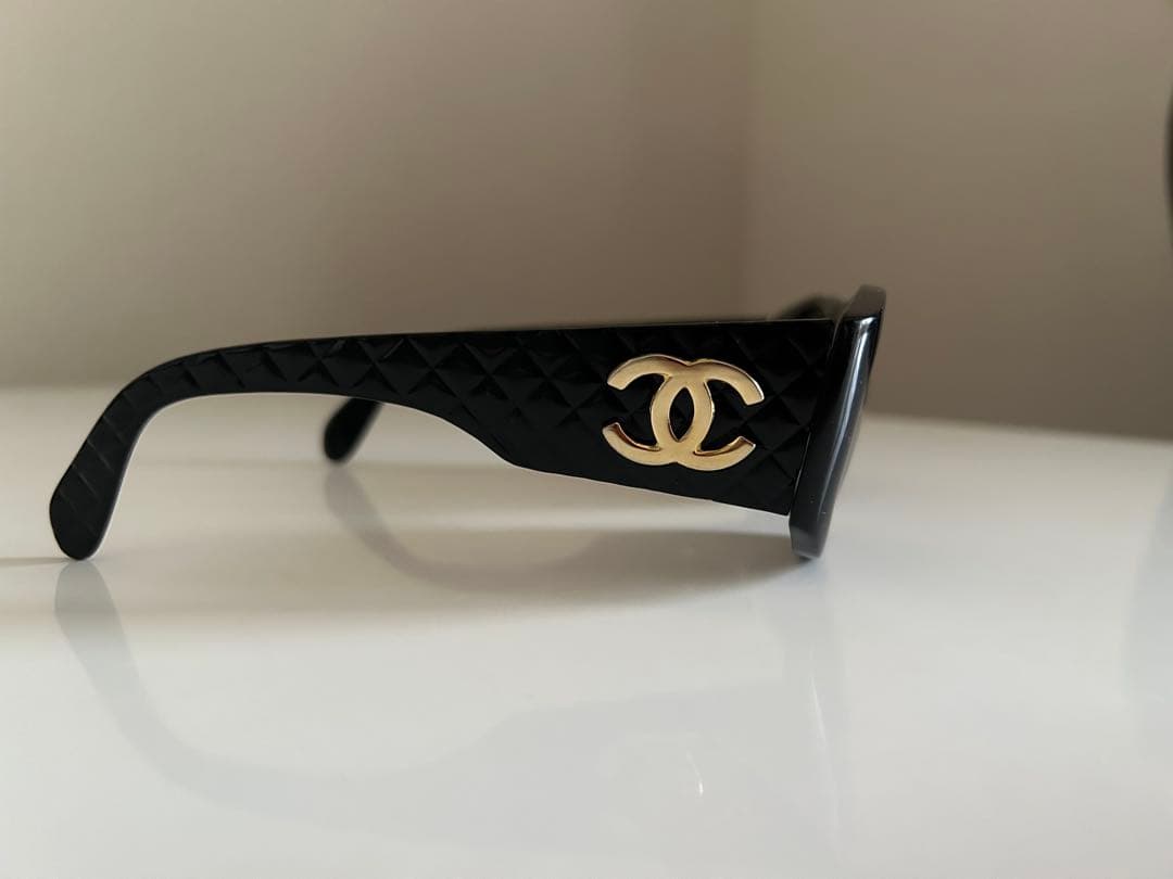 【CHANEL】極美品 マトラッセ ココマークサングラス レディース