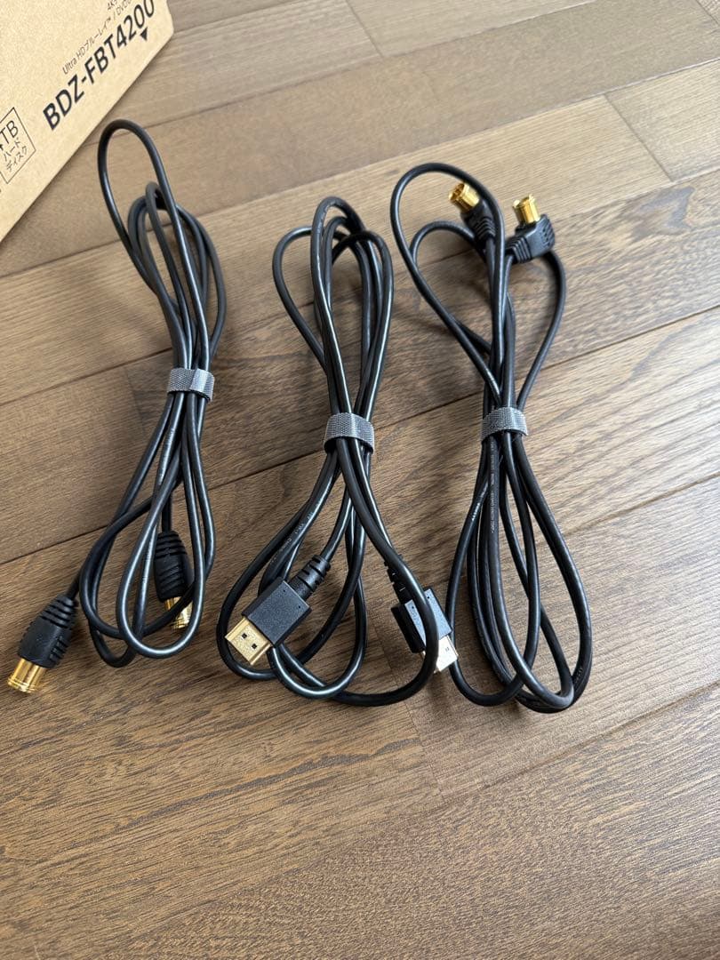 Sony BDZ-FBT4200 25年製