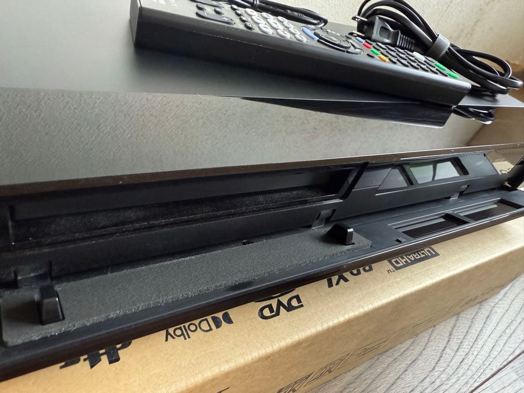 Sony BDZ-FBT4200 25年製