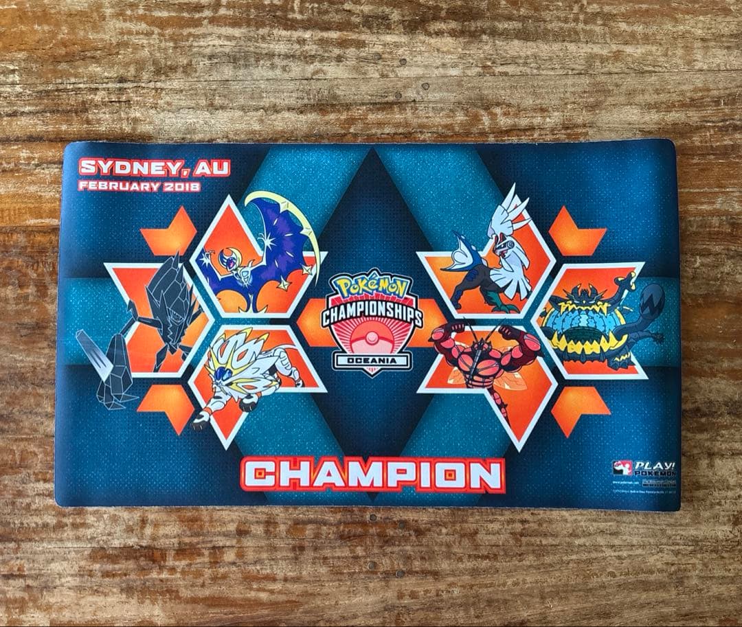 ポケモンカード OCIC ウルトラビースト チャンピオン プレイマット 海外