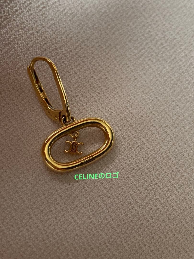 セリーヌ　トリオンフピアス⭐︎片耳⭐︎ゴールド