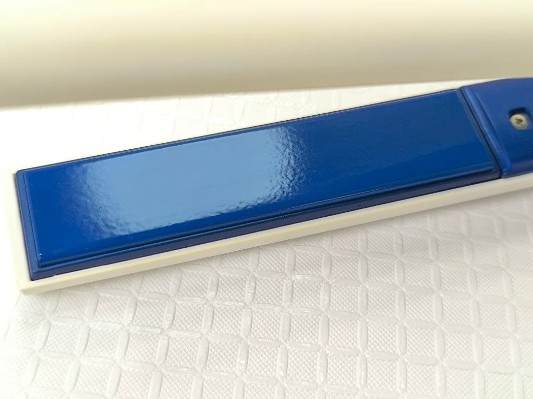 ヘアビューロン 3D Plus ストレート　リュミエリーナ　ヘアアイロン　64