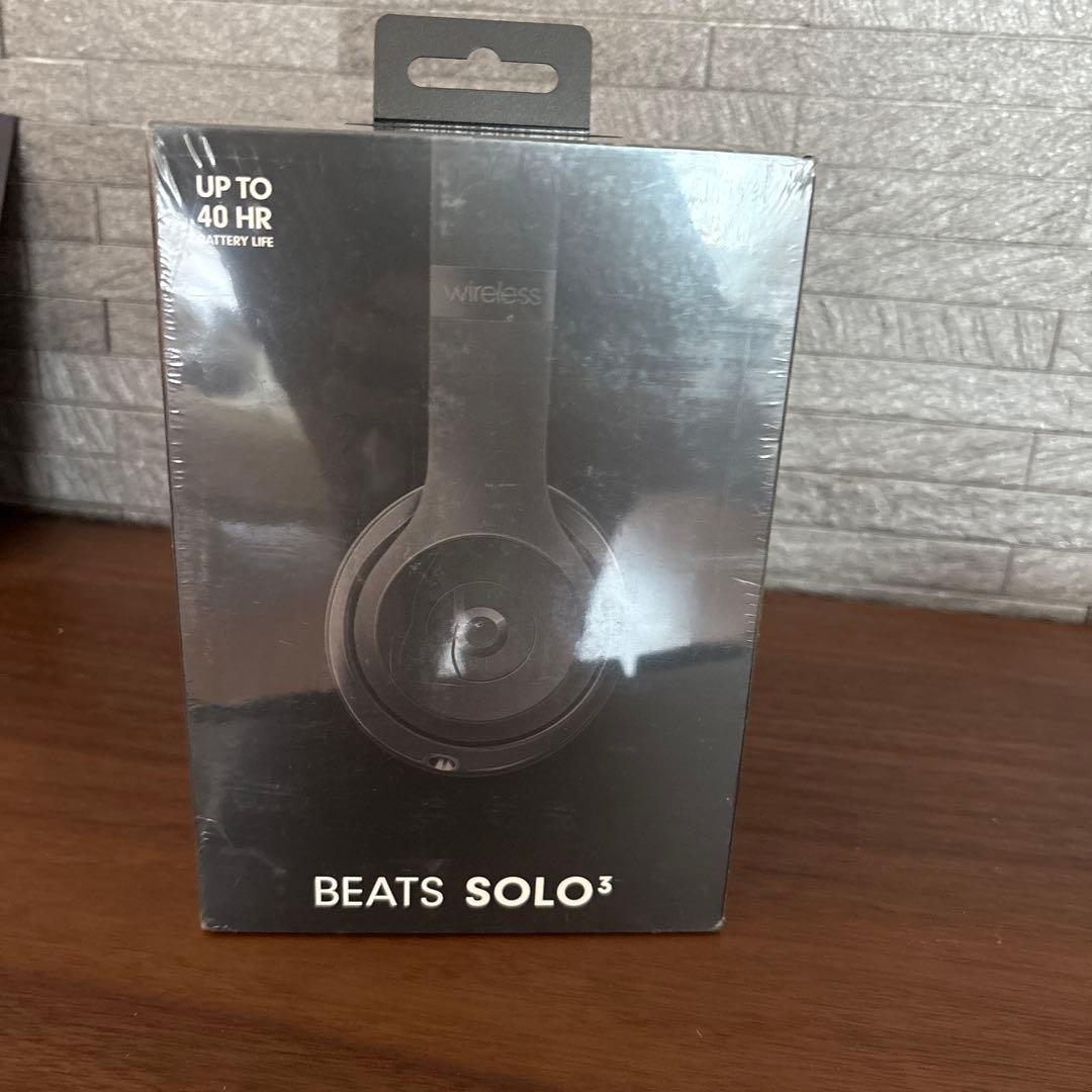 ヘッドフォン　BEATS SOLO3