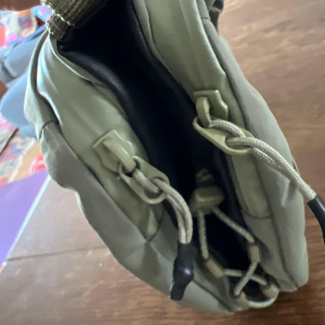 トポロジー topologie ボトルサコッシュ ラージ モス Moss 美品