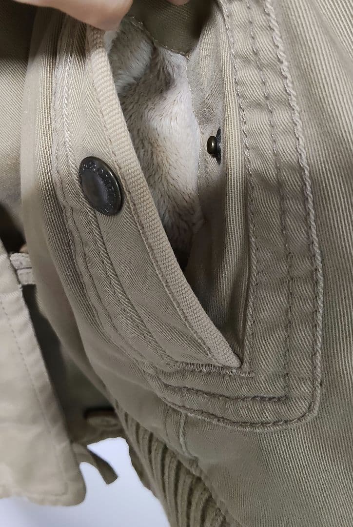 アバクロ　アウター【ベージュ】