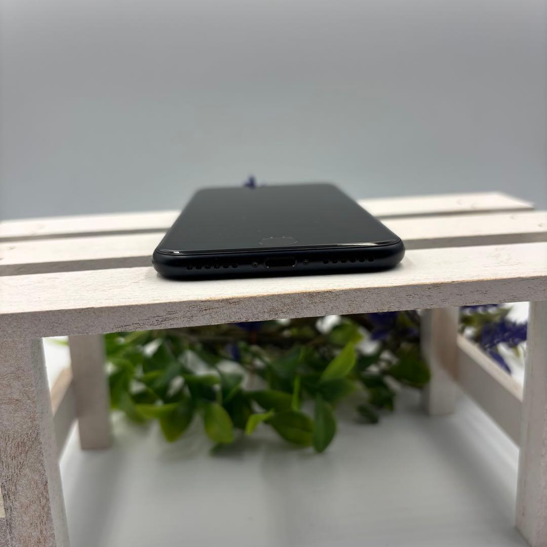【美品】iPhone SE第3世代 128GB ミッドナイト　302