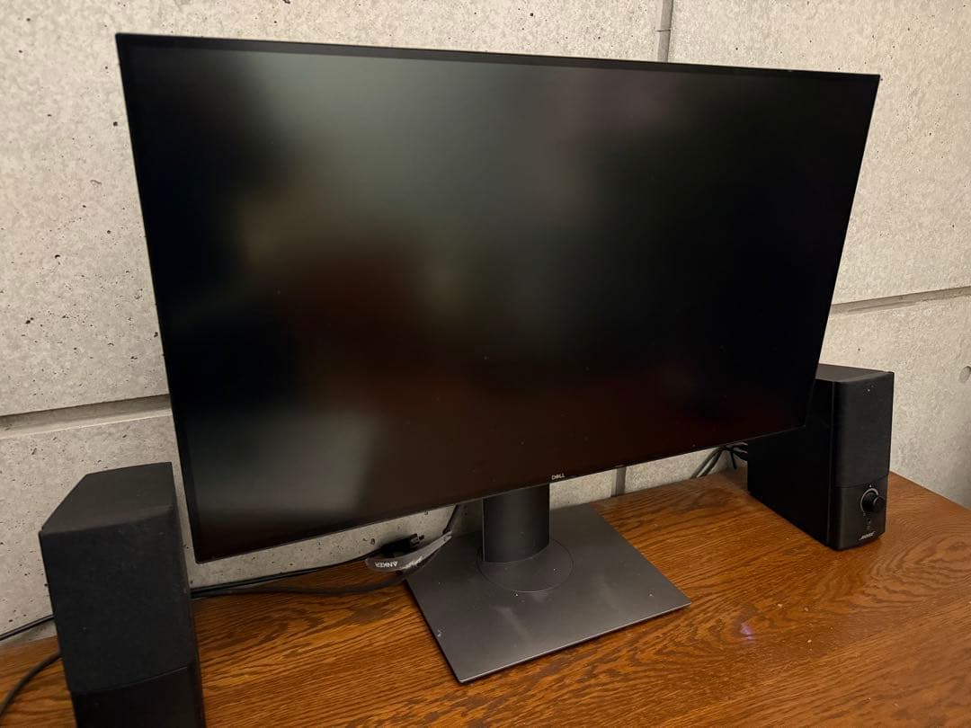 Dell U2720QM 27インチ　4Kモニター