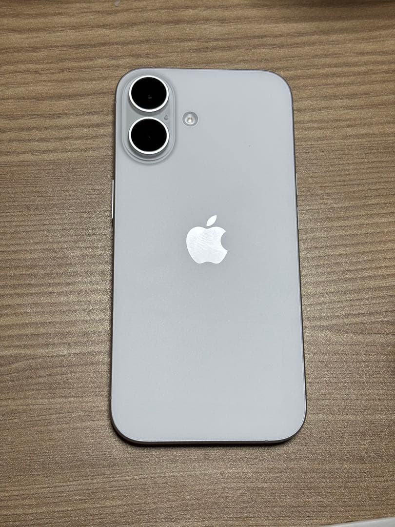 1/5 値下げ　Apple iPhone 16 ホワイト 128GB 本体