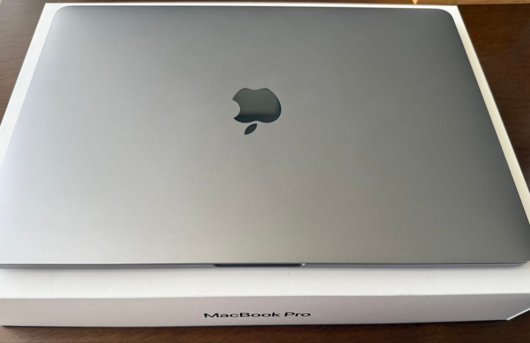 MacBook本体 MacBook Pro 2020 512GB