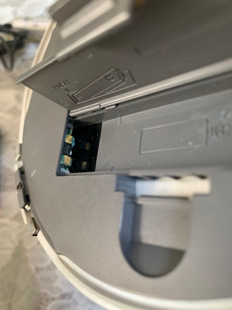 SONY CD WALKMAN D-NE20 ホワイト（動作未確認）