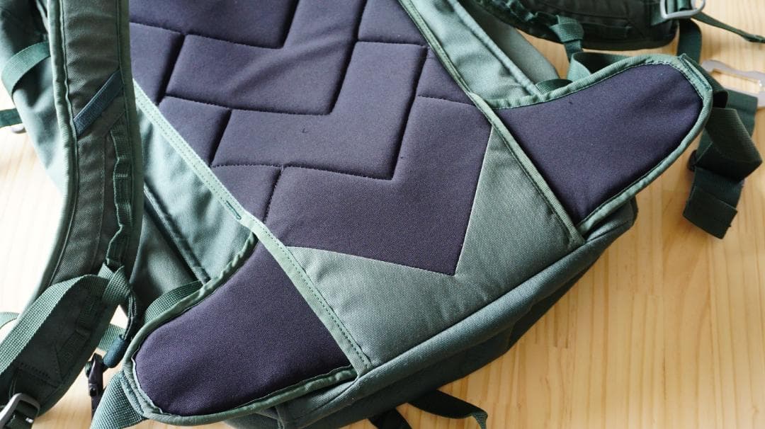 Black Crowsブラッククロウズ　日本未発売レア　バックパック　BC