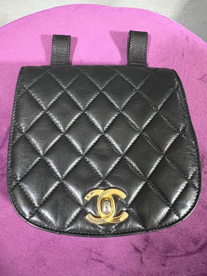 【美品】CHANEL ブラック レザー ボディバッグ