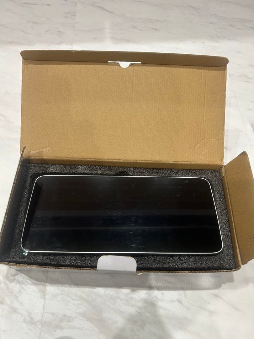 カーオーディオ アンドロイド　約13インチ