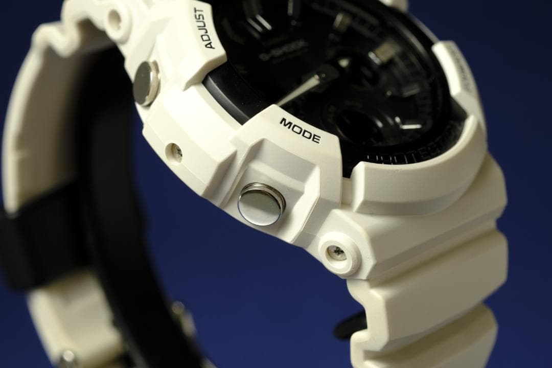 【良品】G-SHOCK GAW-100B 電波ソーラー／ビッグケース (131)