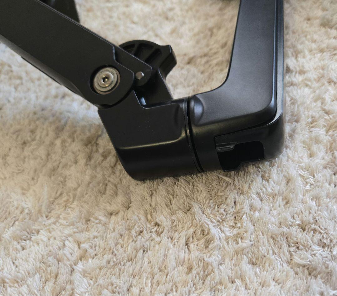 amazonベーシック モニターアーム エルゴトロン ERGOTRON