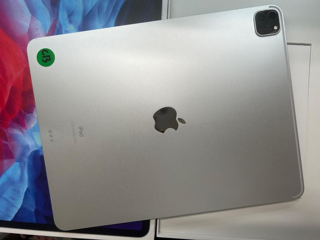 Apple iPad Pro (12.9インチ, 第4世代) 1TB (C13)