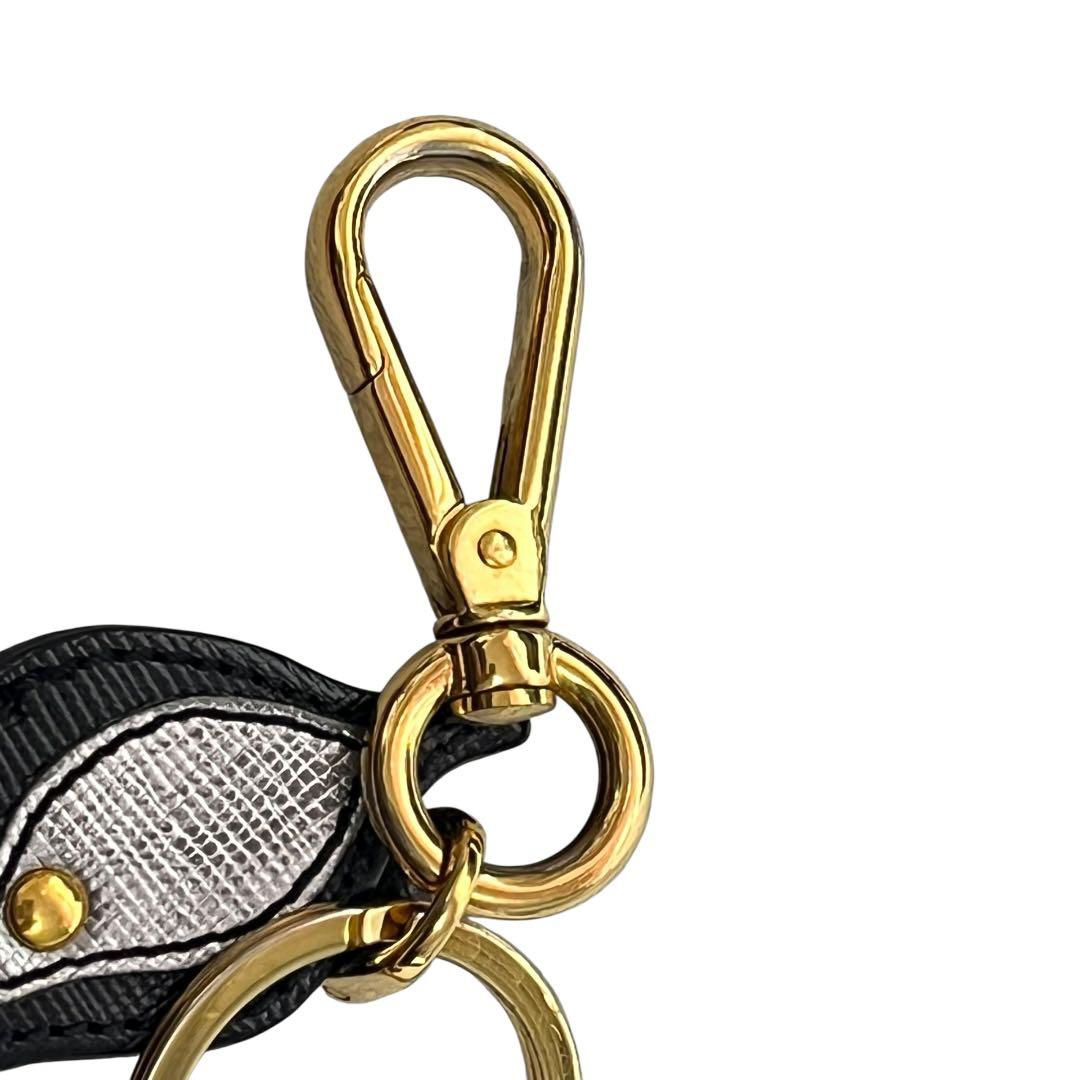 PRADA プラダ　バタフライ　蝶　デザイン バッグチャーム　キーホルダー