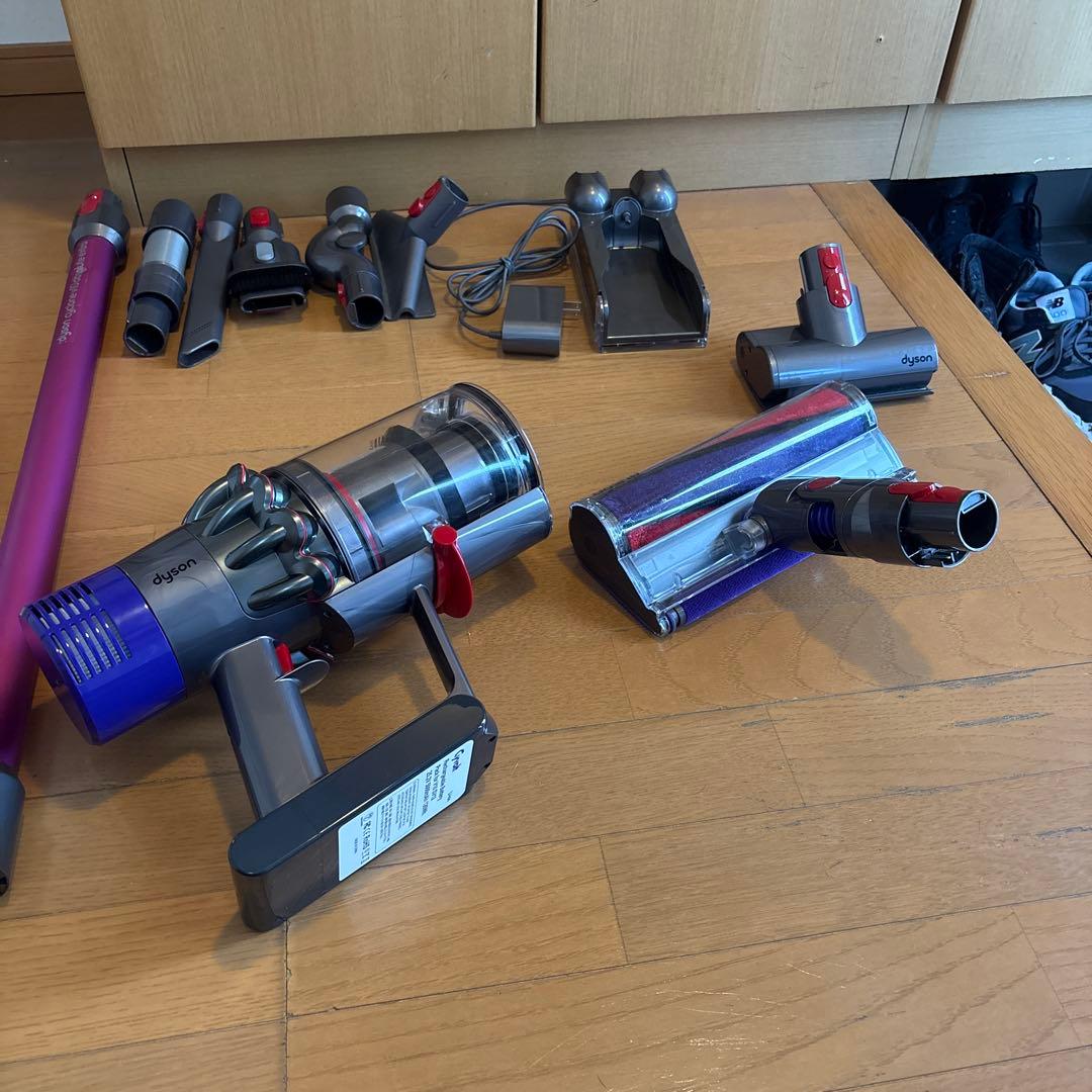 Dyson SV12分解清掃、バッテリー、エアフィルター、トリガーロック新品
