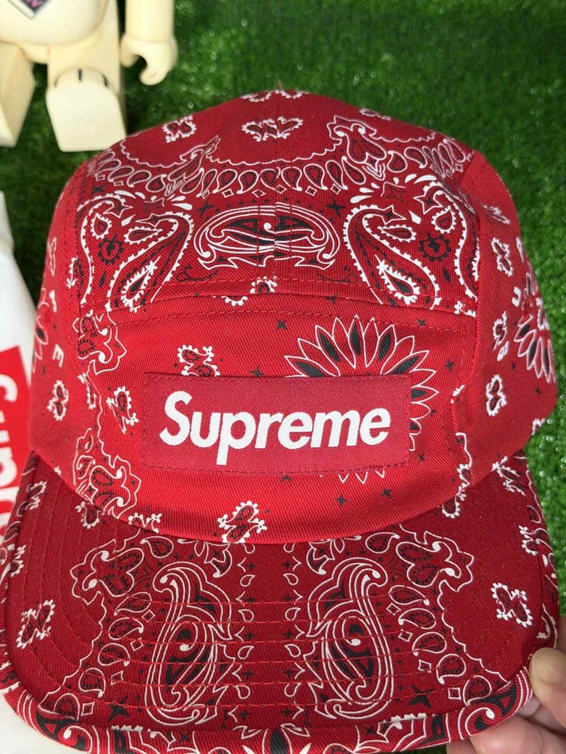 SUPREME CAPバンダナ柄キャップ レッド