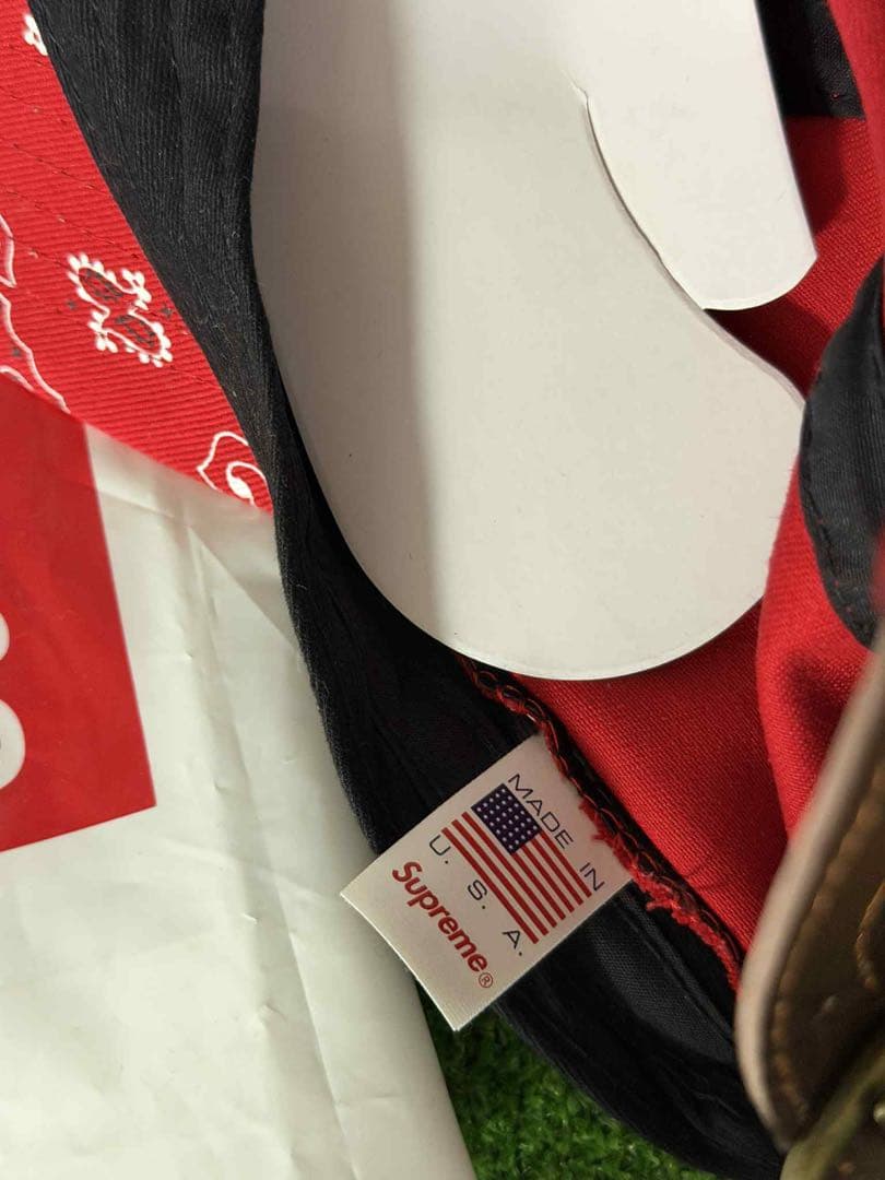 SUPREME CAPバンダナ柄キャップ レッド