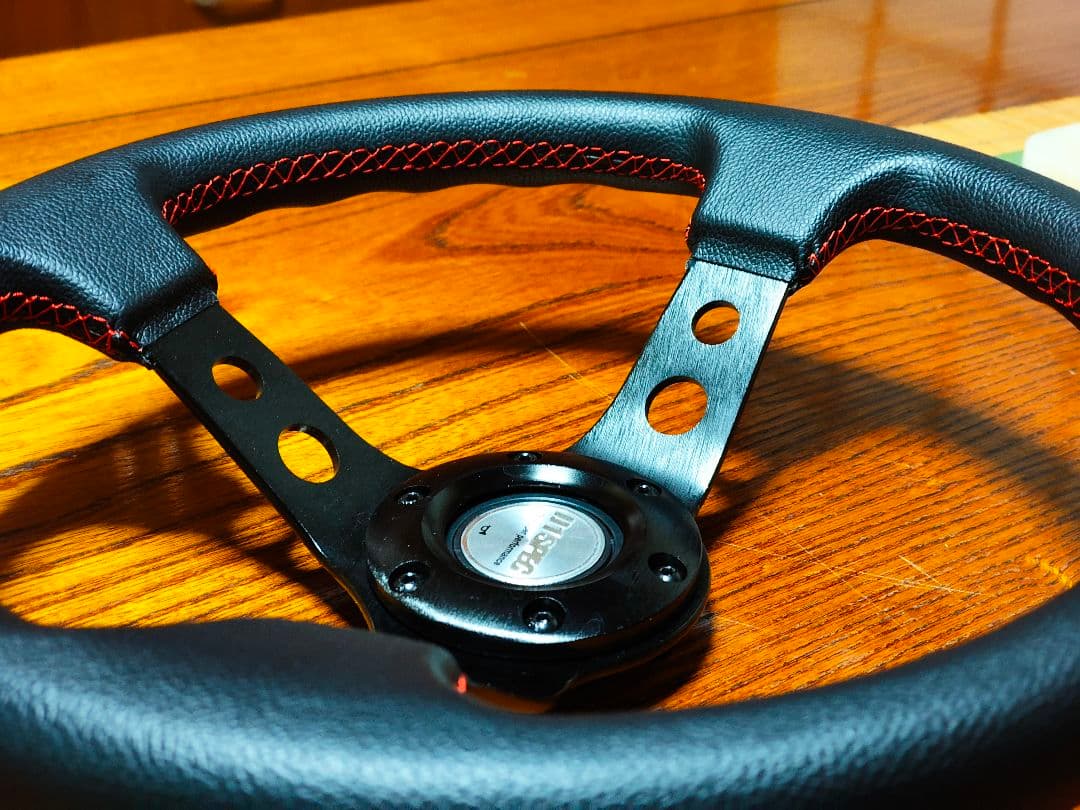 【美品】D1 SPEC DEEP70 33パイ レッドステッチ ステアリング