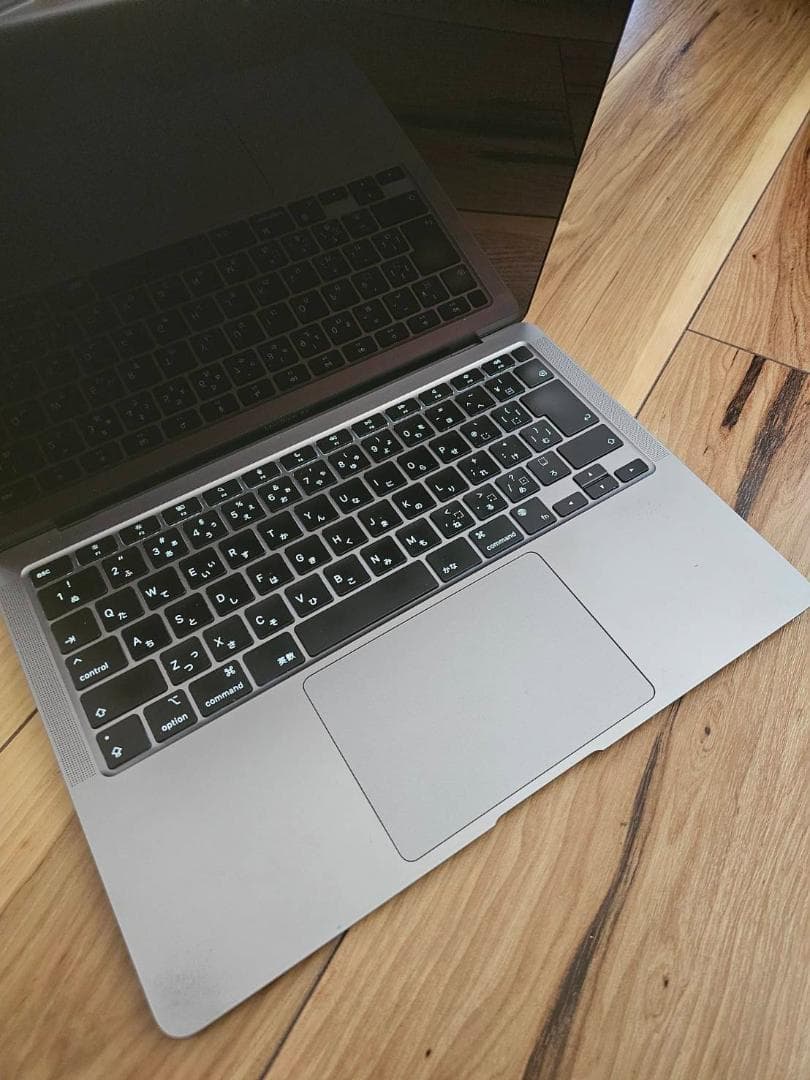 MacBook Air (M1, 2020) ジャンク品（外付モニターで利用可）