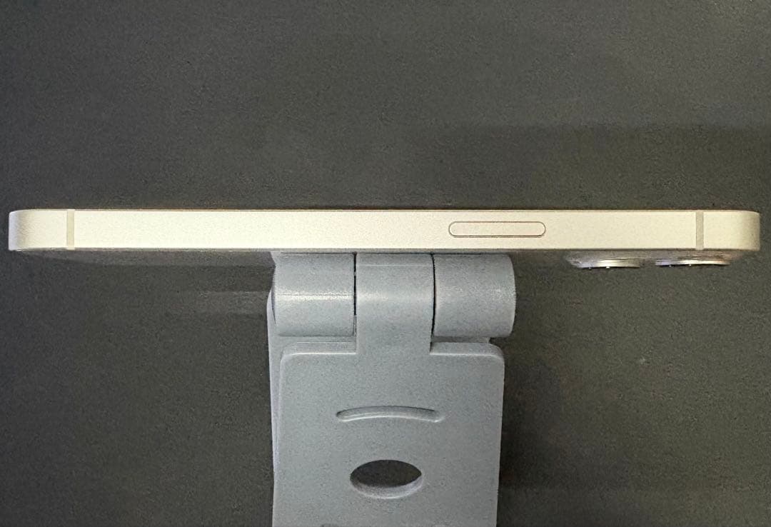 超美品 Apple iPhone 13 スターライト 256GB