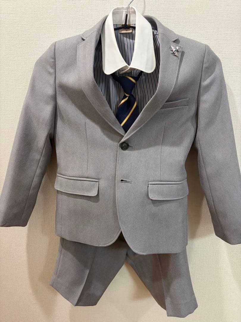 期間限定値下げ プティマイン　フォーマルスーツ 120cm ネクタイ付き