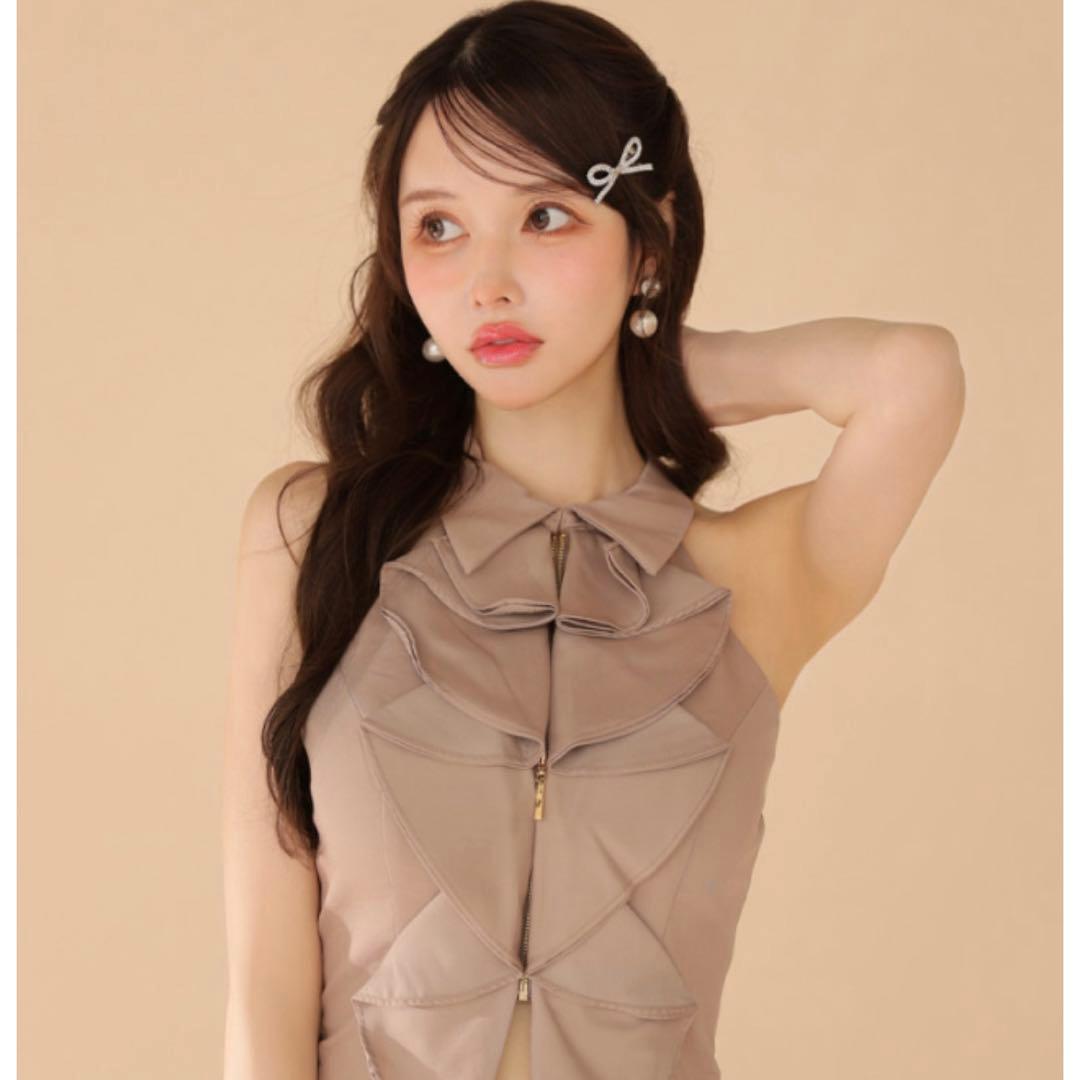 ローブドフルール　ベージュ フリル ホルターネック ミニドレス