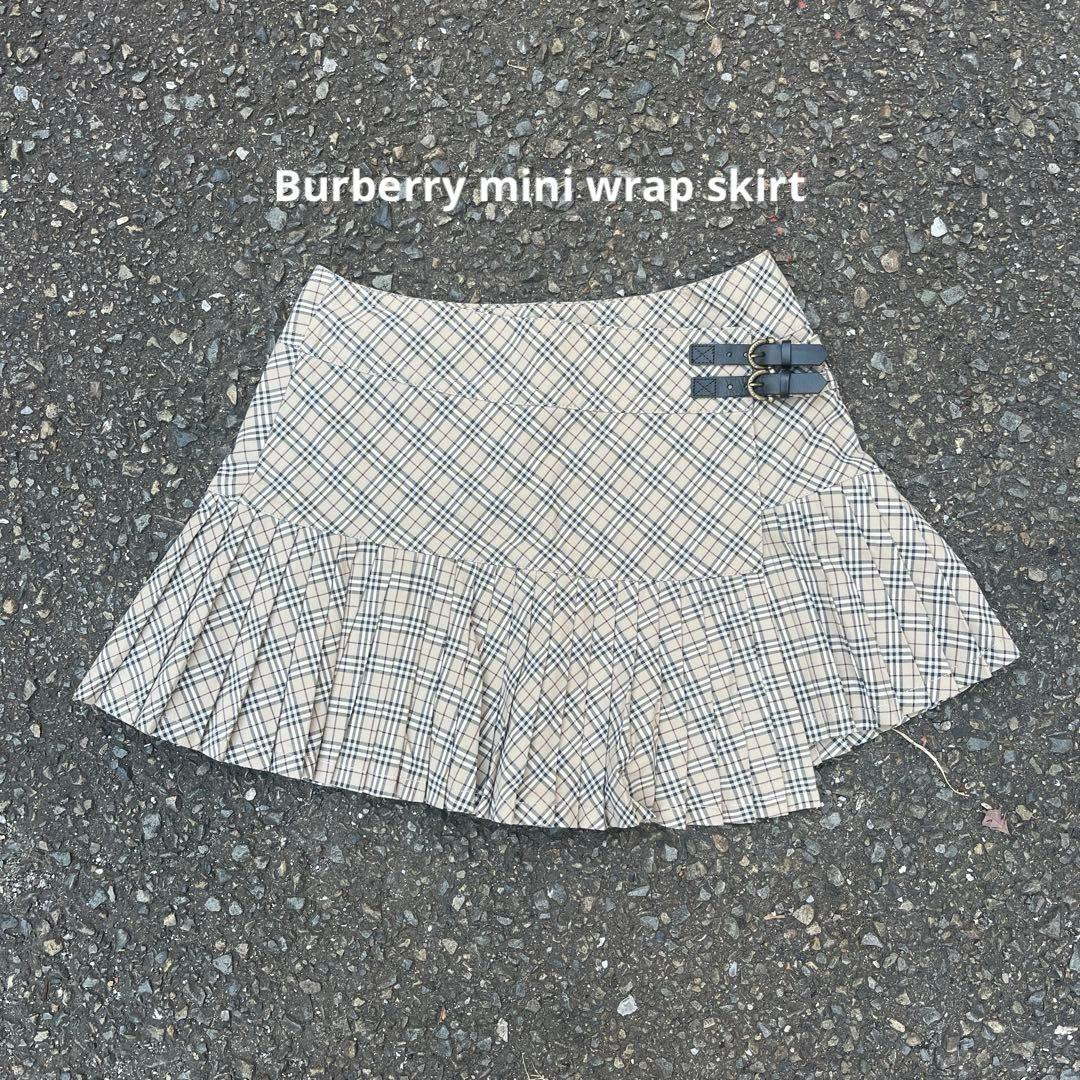 BURBERRYバーバリー　ミニスカート　巻きスカート　牛革ベルトプリーツ
