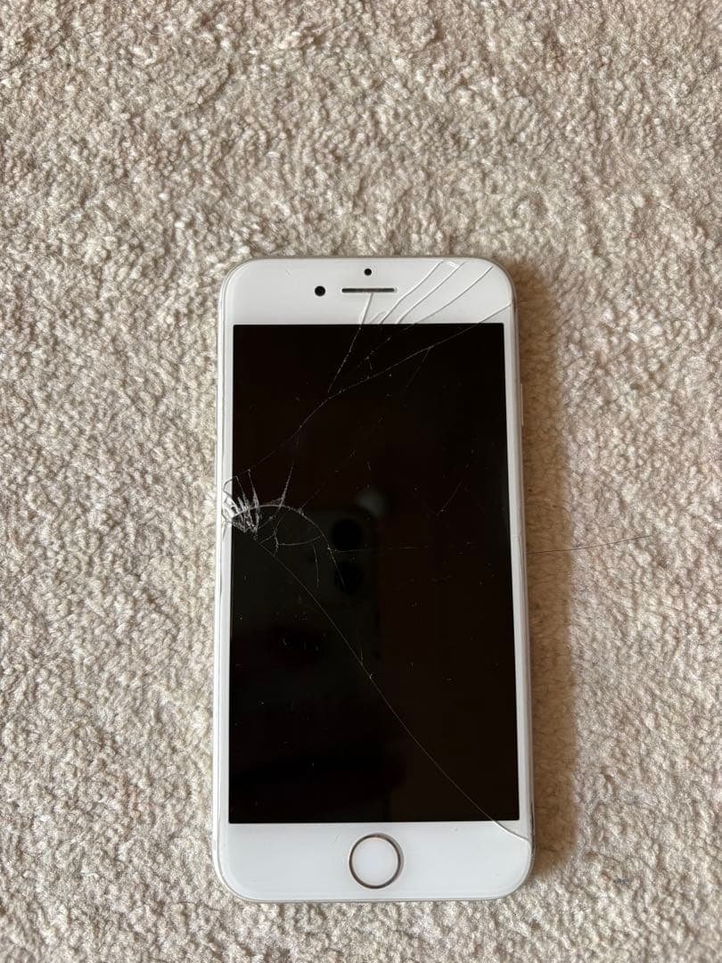 iPhone 8 ホワイト ジャンク品