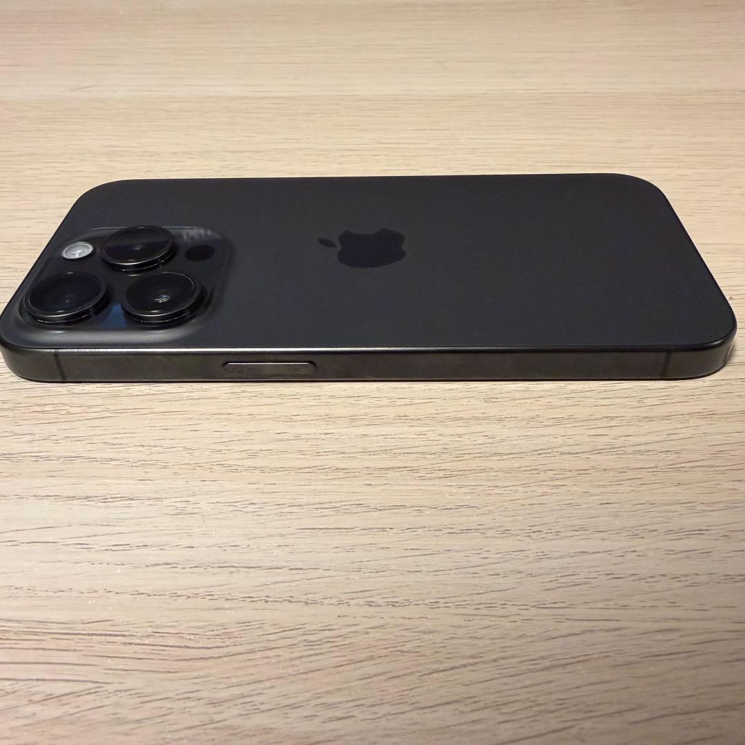 【美品】iPhone15 Pro 256GB SIMフリー バッテリー87%