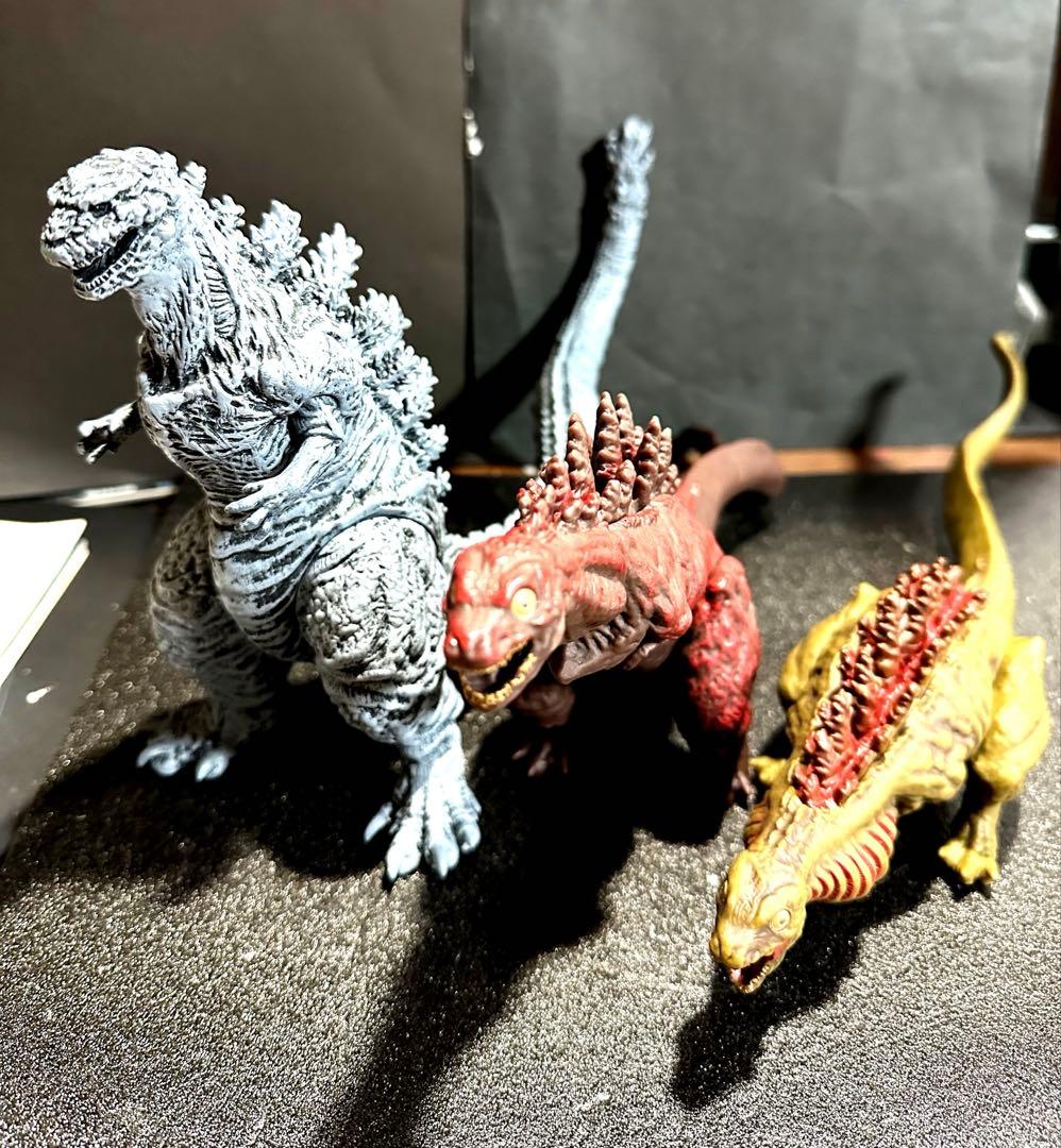 ムービーモンスター シンゴジラ形態変化重塗装3体セット、カード付き