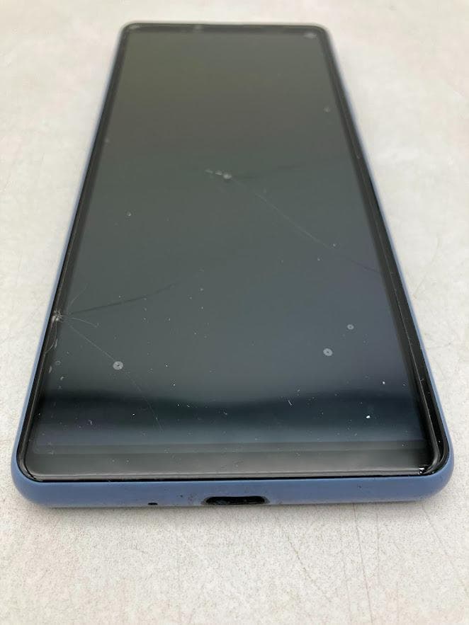 スマートフォン　DOCOMO　SONY　xpria10 Ⅲ　S0-52B　ブルー