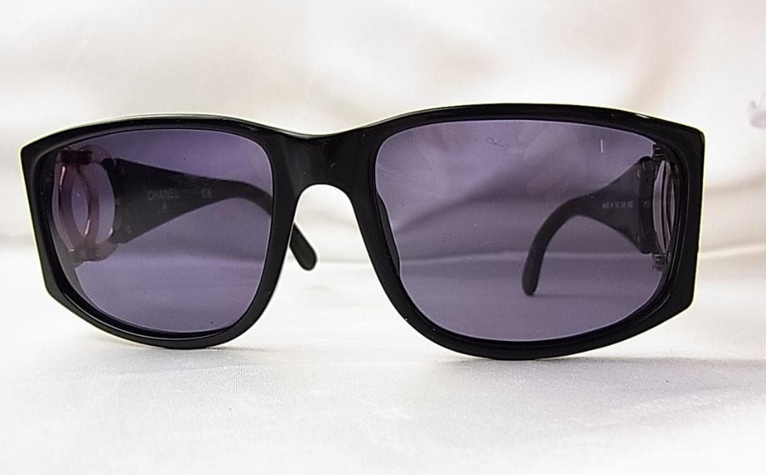 正規品　CHANELシャネル ココマーク　サングラス 型番02461 94305