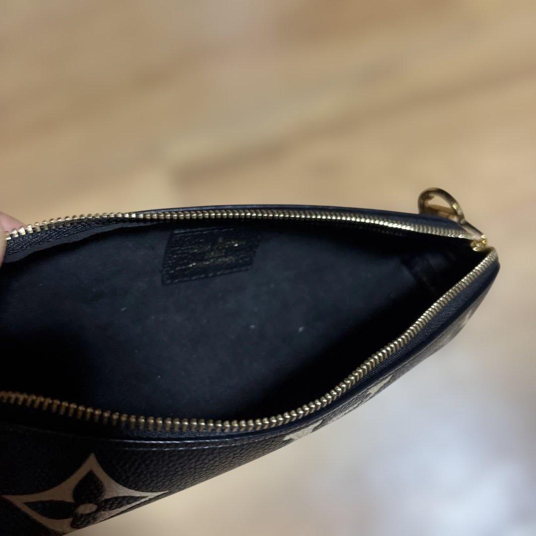 LOUIS VUITTON トゥルース・エリザベット ポーチ ペンケース