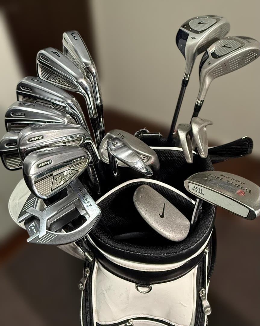 タイトリストAP2 アイアンセット　Nikeレディースセット　パター、バッグ付