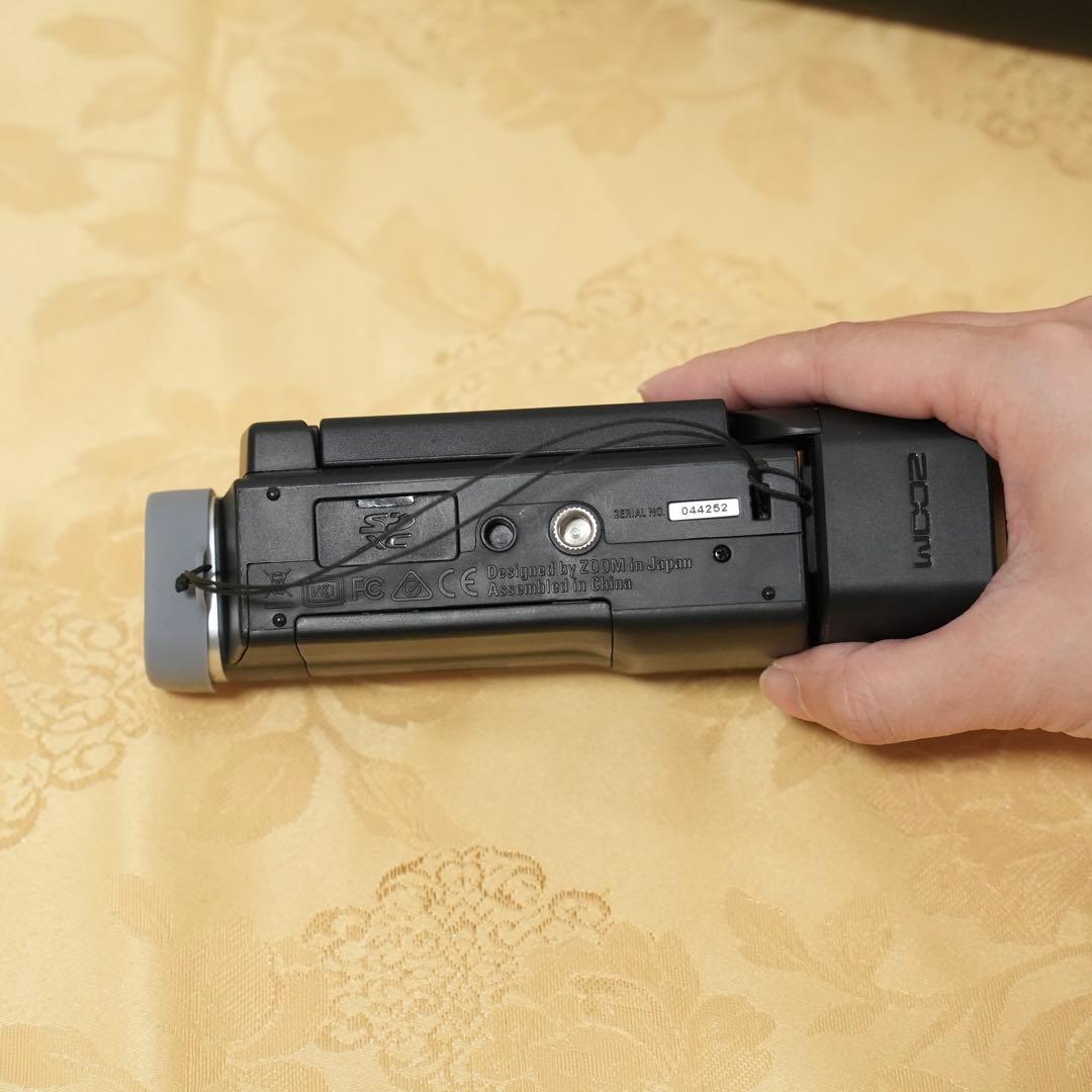 【美品】ZOOM Q8 ハンディビデオカメラ コンデンサーマイク