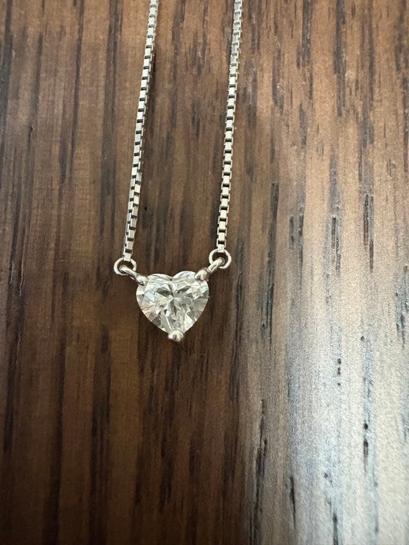 ハート型ダイヤネックレス