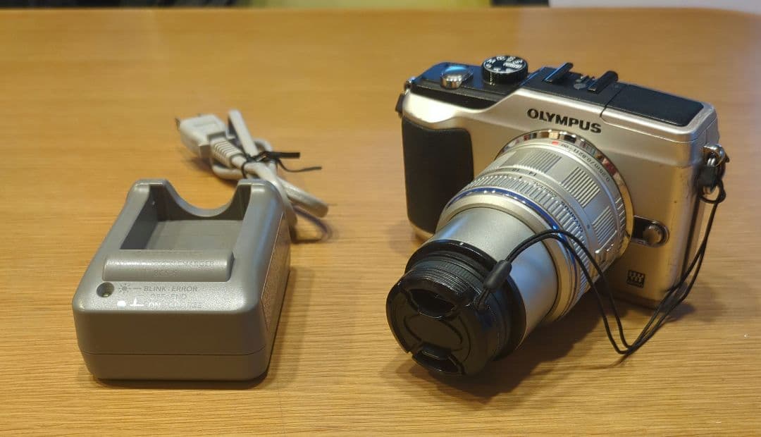 デジタルカメラ OLYMPUS PEN E-PL2