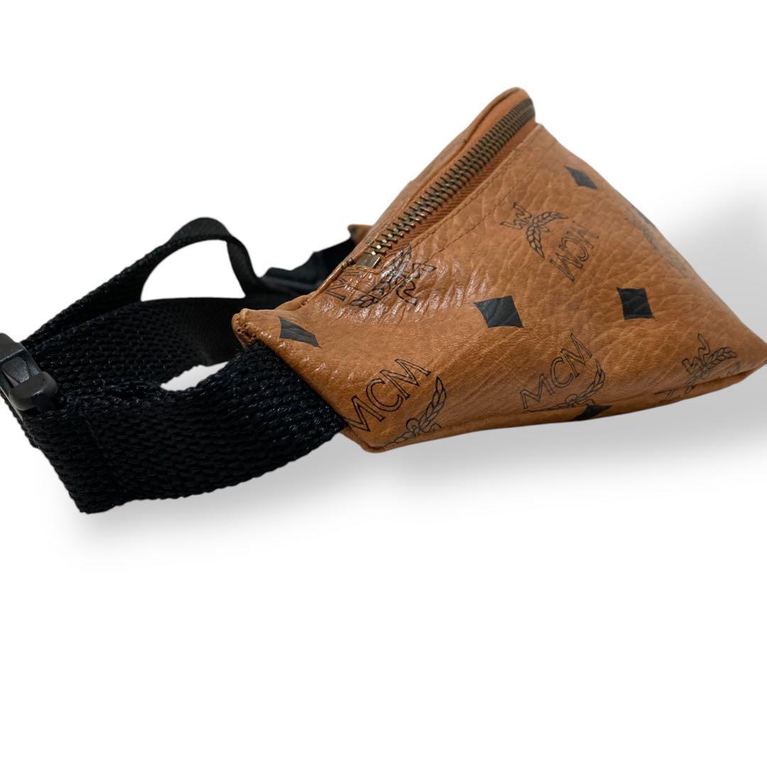 【美品】エムシーエム　ヴィセトス ボディバッグ　ウエストポーチ　レザー　キャメル