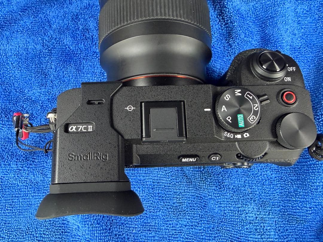 Sony α7C II ミラーレス一眼 本体　SIGMAレンズ付き