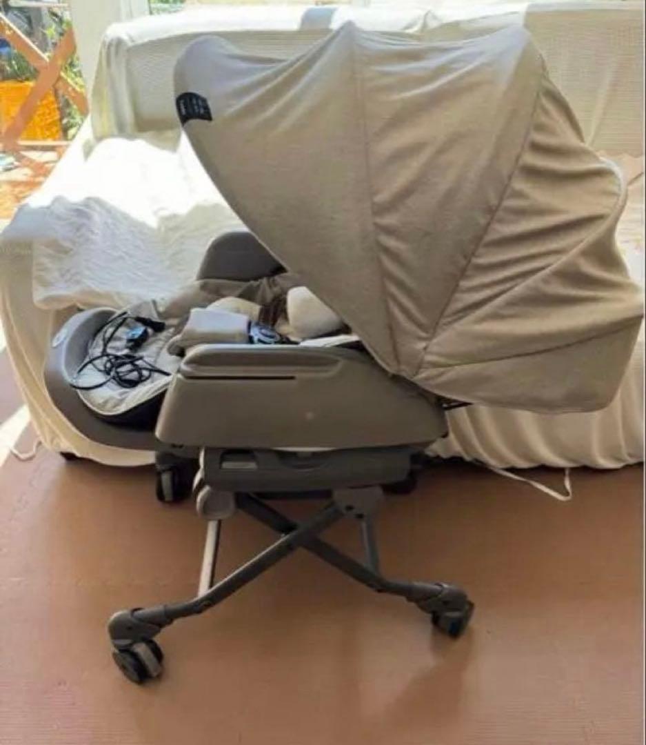 付属品欠品なし　コンビ　ネムリラ AUTO SWING BEDi EG