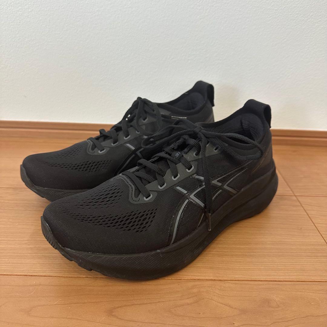 【値下げ中】ASICS GEL-KAYANO 31 ブラック ランニングシューズ