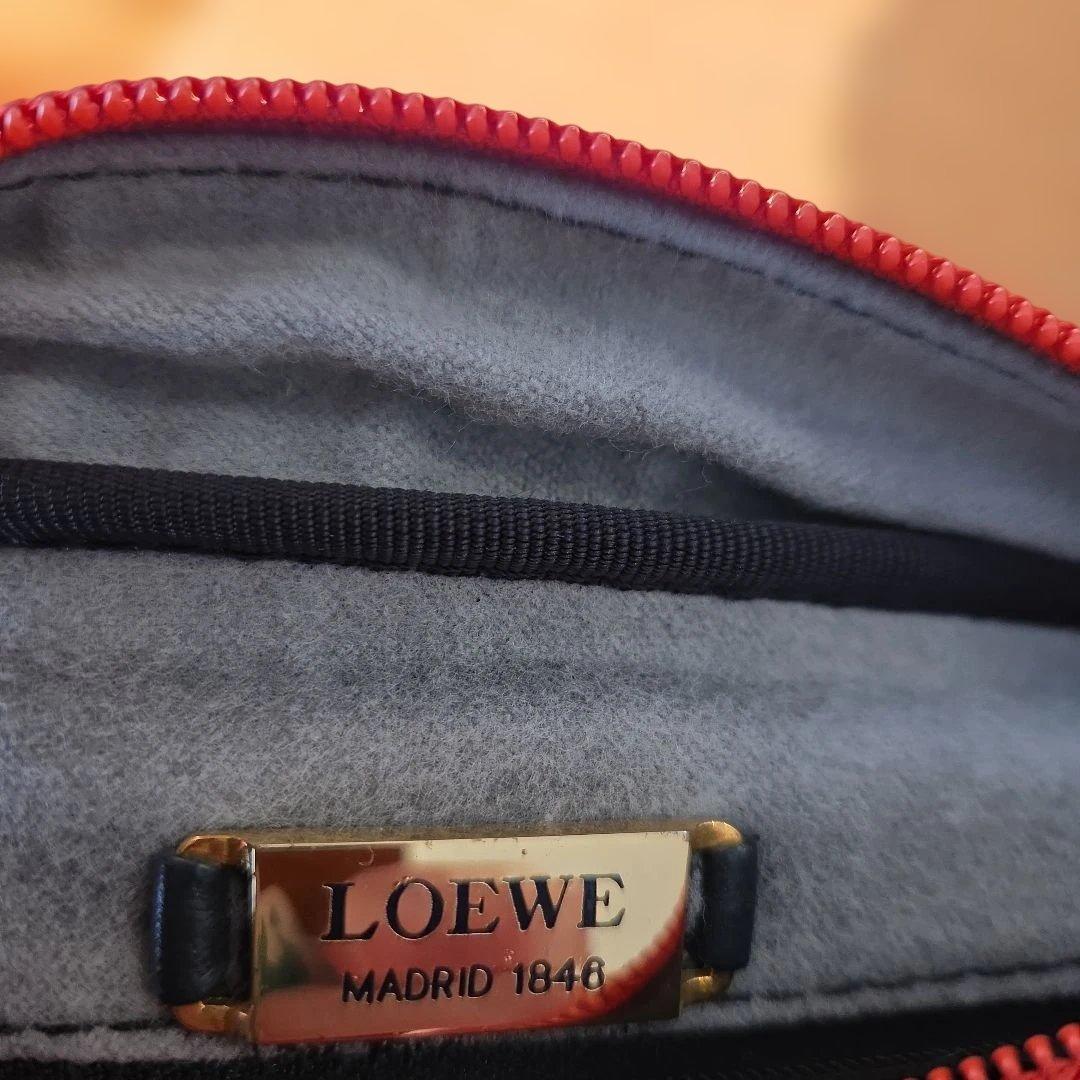 n*8様 オールドLOEWE 　斜め掛け　ナッパレザー　レッド レザー ショルダ