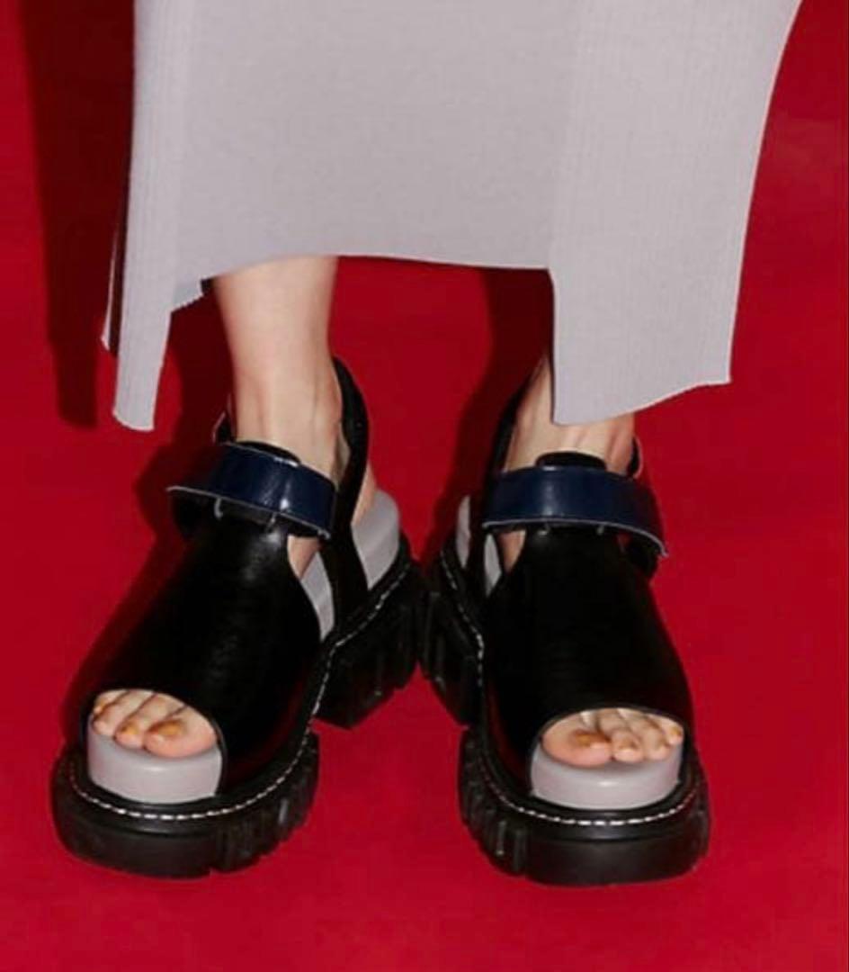 新品　UN3D.(アンスリード)ソールボリュームサンダル　38(24〜24.5)